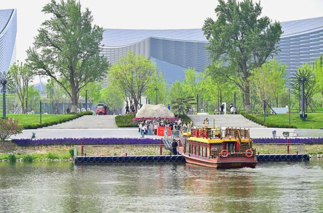 心-2：三大+书市+特色小镇打卡文旅新地标j9九游会(中国)网站120小时玩转副中(图9)