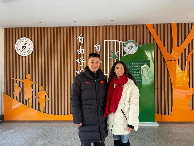 生被扒：非普通人乃“绿发会”主任女儿九游会J9入口哈佛毕业礼演讲的中国女(图1)